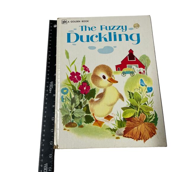The Fuzzy Duckling Vintage Golden Book Large 1977 Children’s Hardcover - Picture 12 of 14